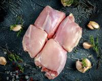 Мясо бескостное бедра без кожи цыплят-бройлеров 0,7 кг охл;